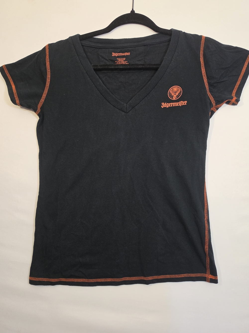 Jägermeister Women’s Black V-Neck T-Shirt Orange Stitching Size M/L